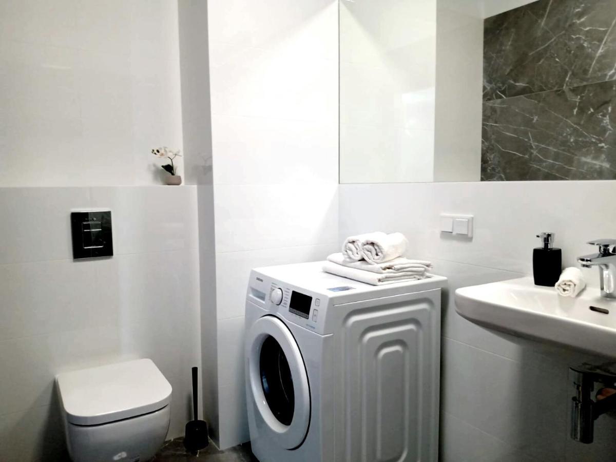 Cozy Apartment In Wilanow Warszawa Eksteriør billede